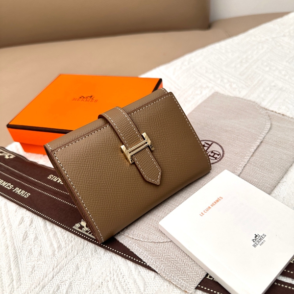 エルメス財布コピー背面デザイン